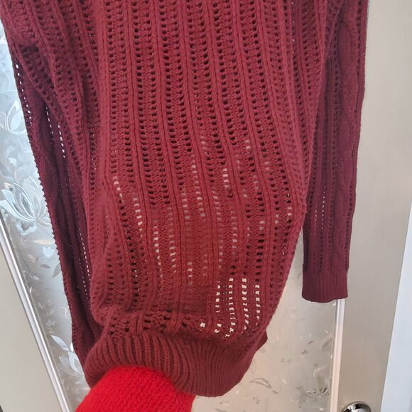 Knit Hi-Lo Sweater - Picture 6 of 7